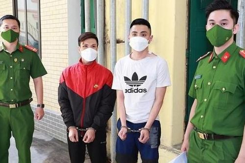 Nổ súng khống chế hai đối tượng chống cảnh sát thi hành công vụ