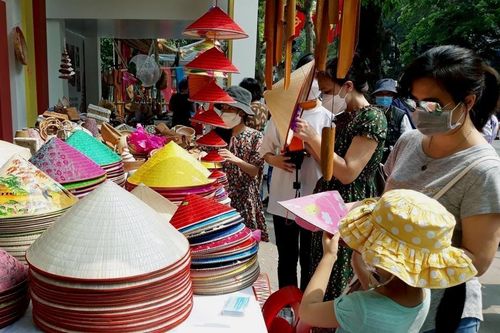 Hà Nội đón trên 550.000 lượt khách dịp nghỉ lễ 30/4-1/5