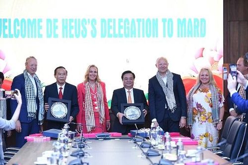 Bộ trưởng Lê Minh Hoan: Đề nghị De Heus tiếp tục đầu tư mở rộng sản xuất tại Việt Nam