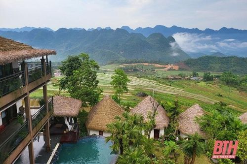 Hơn 10.500 lượt khách đến tham quan, nghỉ dưỡng tại Pù Luông