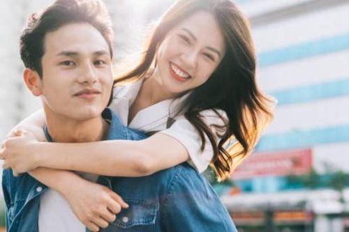 5 tuyệt chiêu 'lạt mềm buộc chặt' của vợ khiến chồng mê đắm