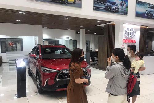 Đại lý xe đổi ngôi làm 'thượng đế' tại thị trường Việt Nam