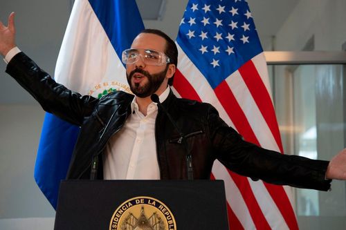 El Salvador đang khổ sở vì Bitcoin