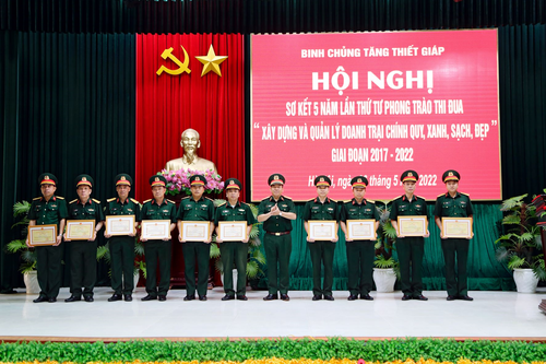 Sơ kết 5 năm phong trào thi đua 'Xây dựng và quản lý doanh trại Chính quy, xanh, sạch, đẹp'