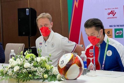 HLV Mano Polking nói gì trước cuộc đại chiến với U23 Malaysia?