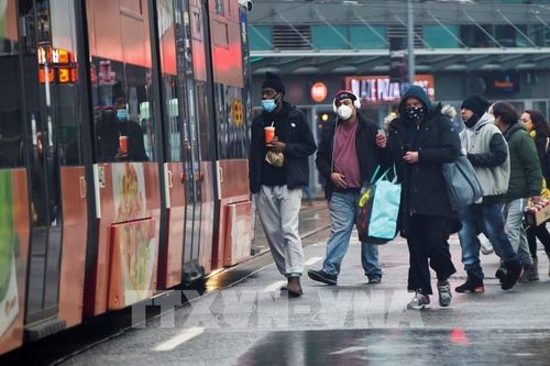 Mô hình làm việc kết hợp giữa từ xa và tại văn phòng được ưa chuộng ở Canada
