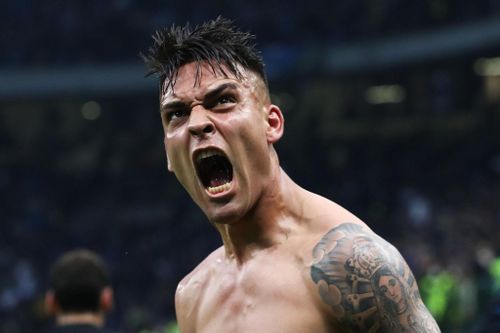 Inter lên đầu bảng sau màn ngược dòng từ thế bị dẫn 2 bàn