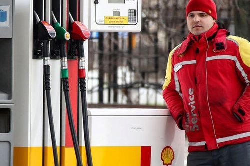 Shell sẽ tạm ngừng hoạt động của các nhà máy và trạm xăng ở Nga