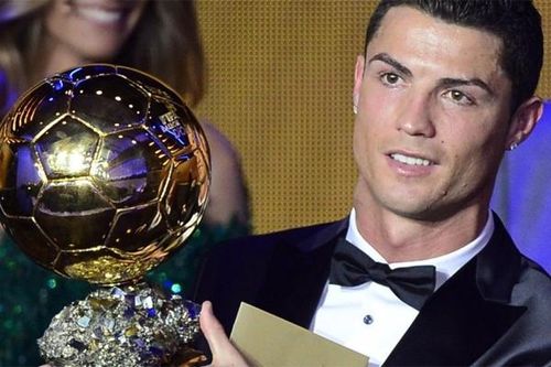 Ronaldo có thể ăn 6 bữa 1 ngày nhưng nhất định từ chối uống loại nước này