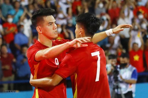 Kết quả bóng đá SEA Games 31: 'Mưa bàn thắng' trong ngày ra quân