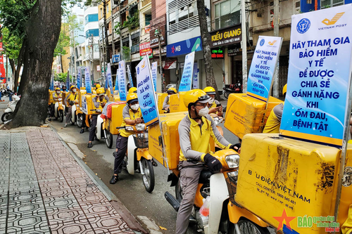 Thành phố Hồ Chí Minh ra quân vận động người dân tham gia bảo hiểm