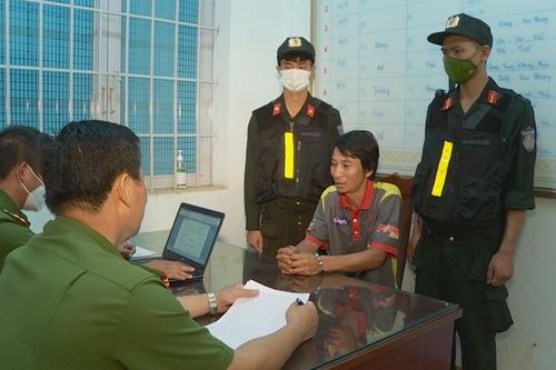 Bắt giữ đối tượng đánh bạn nhậu thương tích 31% rồi bỏ trốn hơn 8 năm