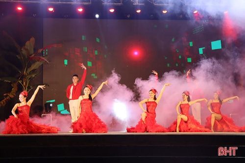 Ấn tượng đêm Gala 'Thiên Cầm biển gọi'