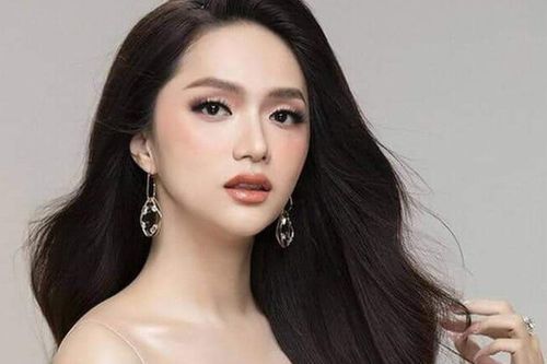 Miss Universe Vietnam 2022: Netizen bỗng 'quay xe' sau khi cho Hương Giang cả 'rổ gạch đá'