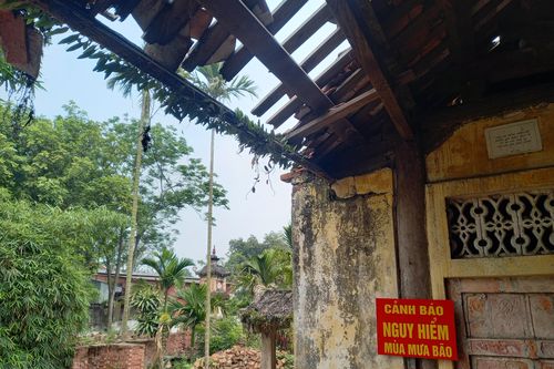 Chùa Tre sắp sập?