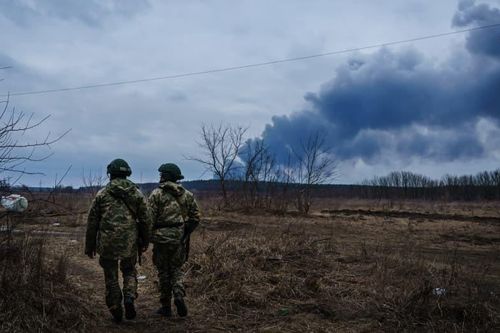 Nga bắn tên lửa vào nhà ga chứa kho vũ khí phương Tây ở Donetsk