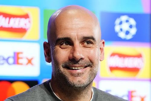 Pep Guardiola mỉa mai Liverpool