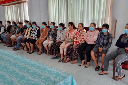 Kiên Giang: Triệt phá điểm đánh bạc có nhiều phụ nữ, tạm giữ 300 triệu đồng