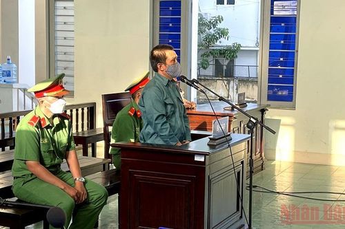 Phạt 12 năm tù giám đốc công ty bất động sản lừa đảo