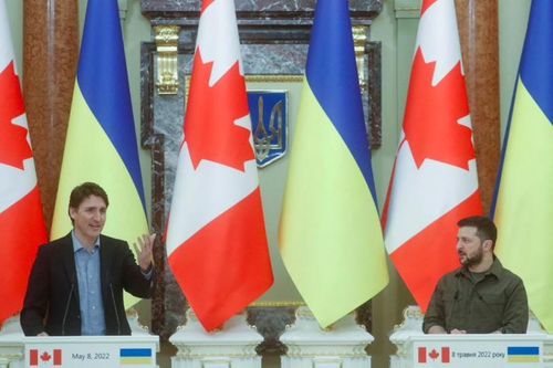 Thủ tướng Canada thăm Ukraine, viện trợ thêm vũ khí