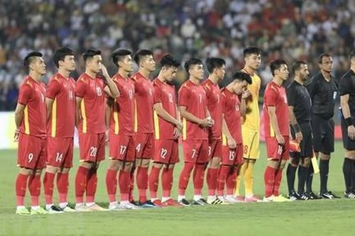 Không chào cờ trước trận U23 Việt Nam - U23 Philippines là do thời tiết xấu