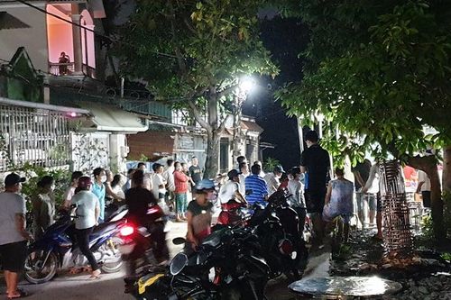 TPHCM: 2 bé là anh em ruột nghi té xuống kênh tử vong thương tâm