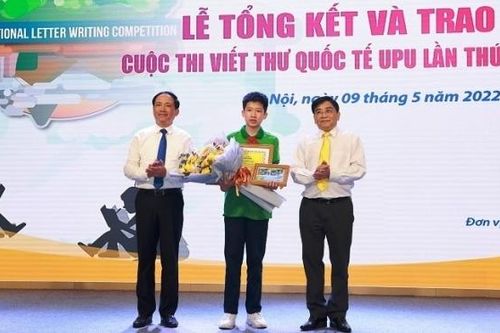Học sinh Hà Nội đạt giải Nhất cuộc thi Viết thư quốc tế UPU lần thứ 51