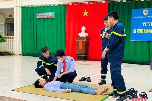 Rèn luyện kỹ năng phòng, chống tai nạn đuối nước, thương tích cho học sinh