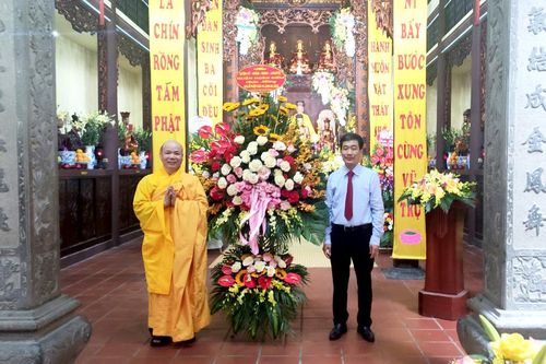 Phật giáo Hoàn Kiếm đón mừng Đại lễ Phật đản 2646