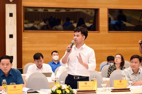 Đẩy mạnh vấn đề nhận thức cho người trẻ, nhận thức đầy đủ đúng đắn sẽ có hành động đúng đắn
