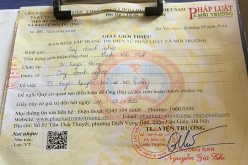 Viện hỗ trợ Pháp lý và Bảo vệ môi trường cấp giấy giới thiệu đi hoạt động báo chí