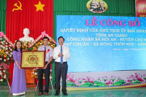 Công nhận xã Hội An đạt chuẩn nông thôn mới