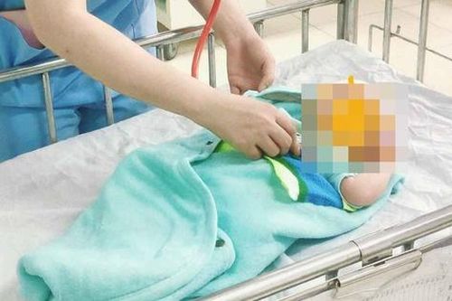 Cứu sống trẻ sơ sinh nguy kịch do nhịp tim nhanh bất thường