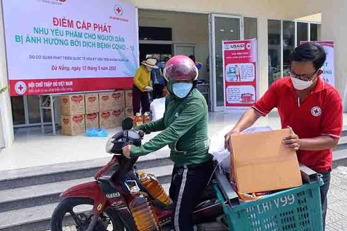 Đà Nẵng cấp nhu yếu phẩm cho hơn 1.000 hộ dân khó khăn