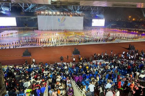 Tự hào và đầy bất ngờ khi trải nghiệm trực tiếp đêm khai mạc SEA Games 31