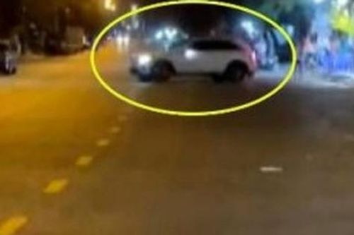 Tài xế Mercedes dùng xe truy sát người đàn ông sau va chạm ở TP Phan Thiết: Có dấu hiệu của tội 'Giết người'