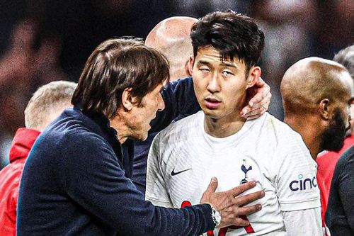 Son Heung-min tỏ thái độ khi bị thay sớm