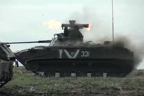 Video lực lượng đổ bộ đường không Nga tấn công hỏa điểm ở Ukraine