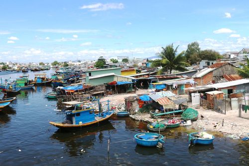 Khắc khoải xóm 'nhà chồ'