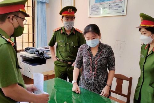 Bắt giam nguyên Trưởng và Phó Phòng LĐTB-XH TP Trà Vinh