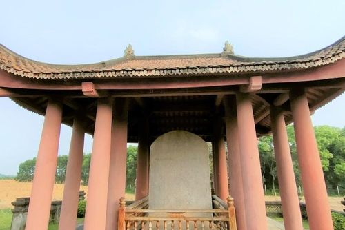 Chiêm ngưỡng bảo vật Quốc gia thứ 5 độc đáo ở thành cổ Lam Kinh