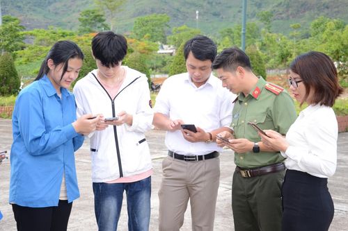 Lai Châu: Hướng dẫn học sinh, sinh viên sử dụng mạng xã hội
