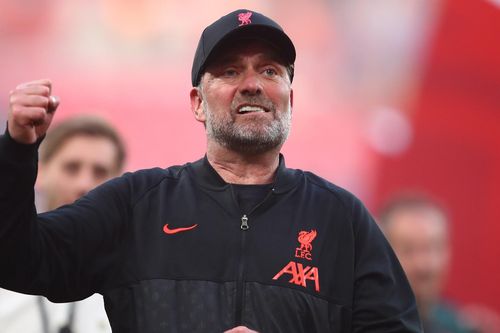 HLV Liverpool sánh ngang Sir Alex sau chức vô địch cúp FA