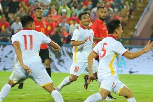 53 phút chạy trốn khỏi thảm họa và vấn đề của U23 Việt Nam