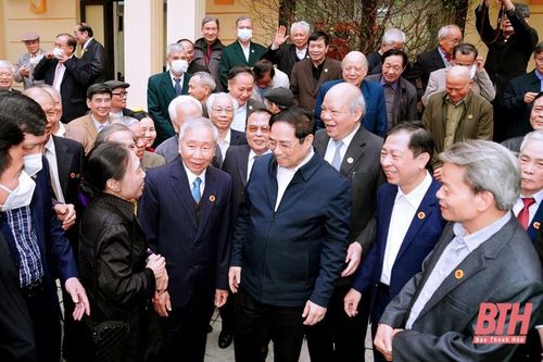 Phát huy truyền thống, tiếp tục nâng cao tinh thần đoàn kết, mẫu mực, trách nhiệm
