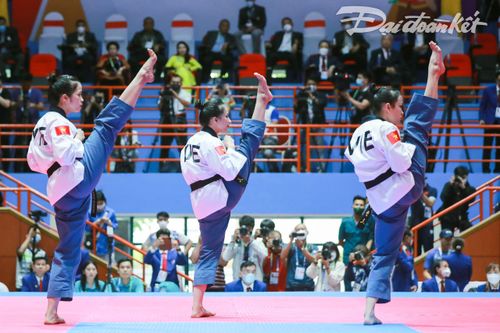 SEA Games 31: Tuyển Taekwondo Việt Nam giành 'mưa' Huy chương Vàng trong ngày khai mạc
