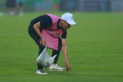 Chất lượng sân Việt Trì trước bán kết SEA Games