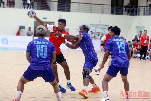 Đội tuyển nam bóng ném Thái Lan, Singapore hòa nhau kịch tính