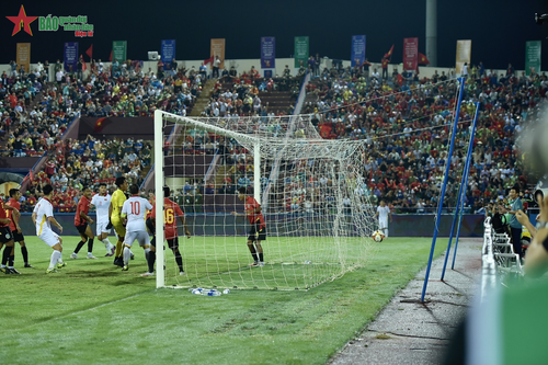 Thắng nhẹ Timor Leste, U23 Việt Nam vào bán kết SEA Games 31