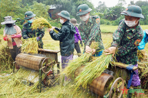 'Ngày về thôn bản' và mùa no ấm trên biên cương A Lưới